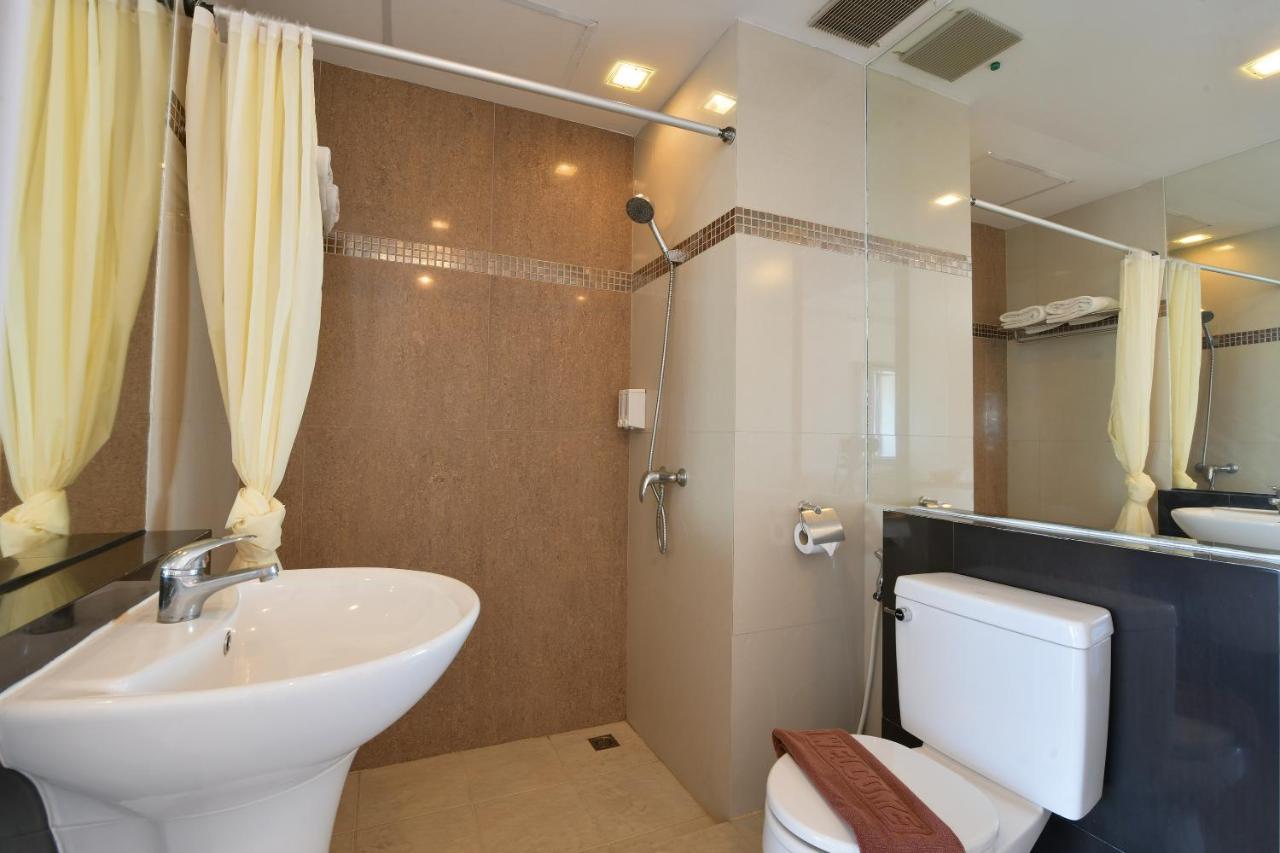 Oyo 109 Ozone Prime Pattaya Otel Dış mekan fotoğraf