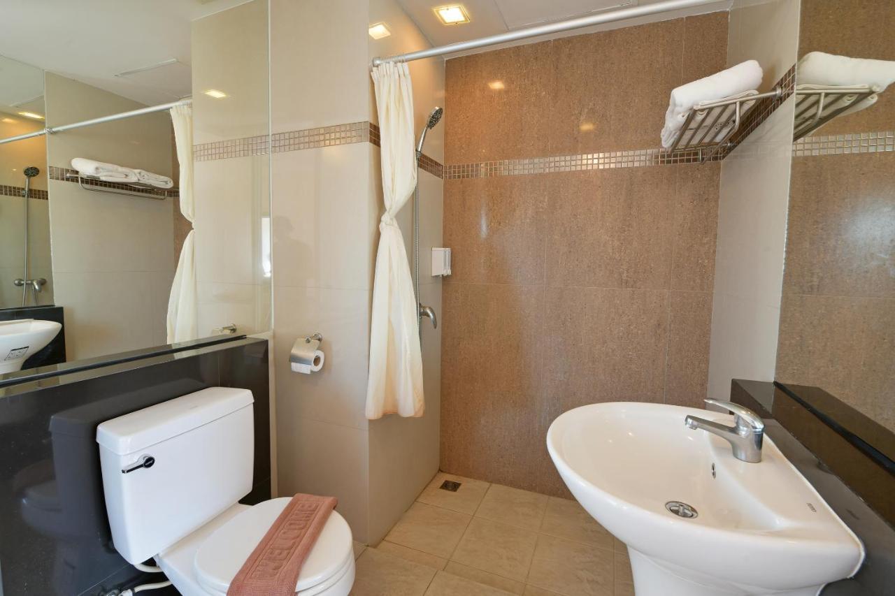Oyo 109 Ozone Prime Pattaya Otel Dış mekan fotoğraf